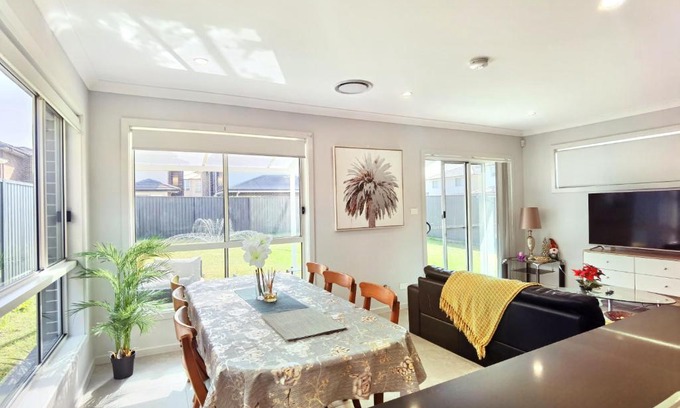 Bardia Casa | Delightful 2-level home in Bardia