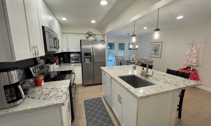Normandy Park Casa | Delightful 3-bedroom house in Normandy Park