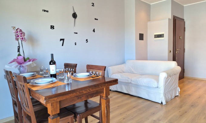 Quartiere XXVIII Monte Sacro Alto Apartamento | Delightful 65 sqm accommodation 7 km from Termini Station, well connected and WIFI.