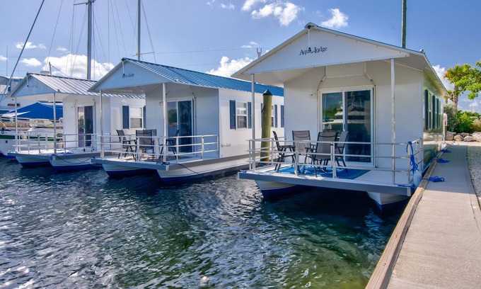 Key Colony Beach Cabina | Delightful Aqualodge! Cabana Club Access!