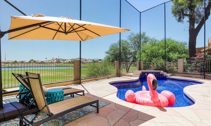 Foothills Casa | Delightful golf escape with pool, lawn games, pool table, fast WiFi & central AC