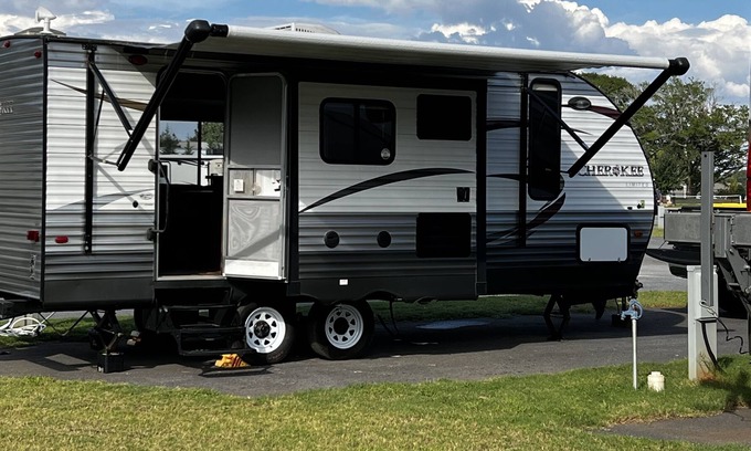 Pendleton Casa | Delightful RV placed at any local Campground