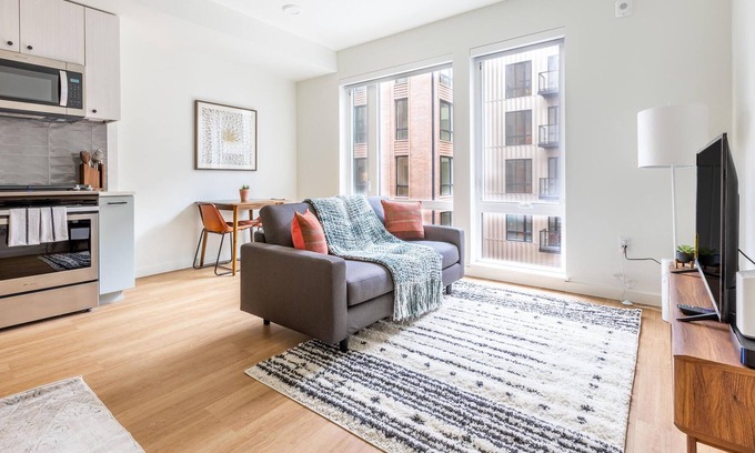 Alphabet Historic District Apartamento | Delightful Studio Apartment in Portland + Pets OK