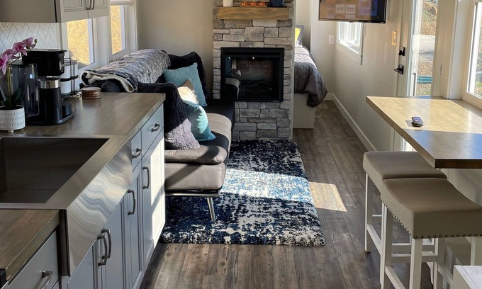 McKinleyville Casa | Delightful Tiny Home w/ indoor Fire Place