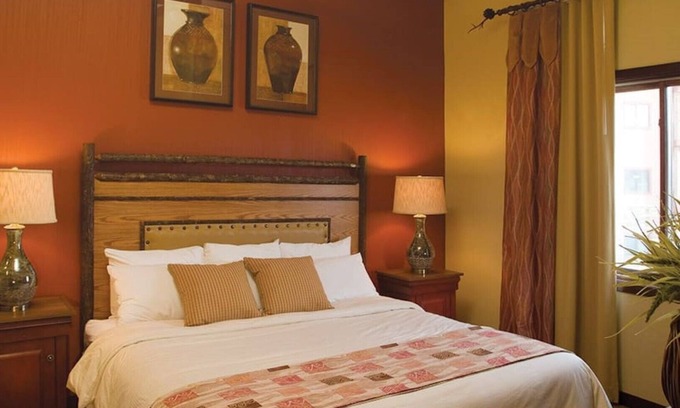 Wisconsin Dells Cabina | Dells Condo 1BR Suite FREE 9 Waterparks INSIDE