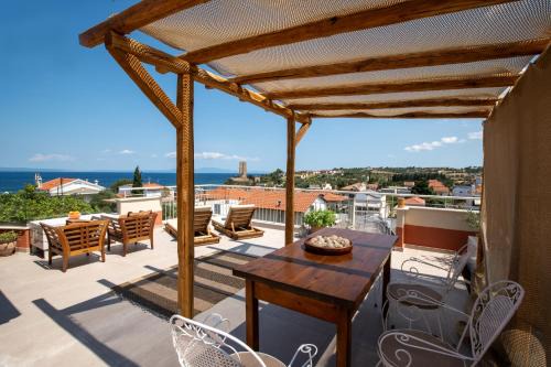 Nea Fokaia Apartamento | Delmare Tower View Suites