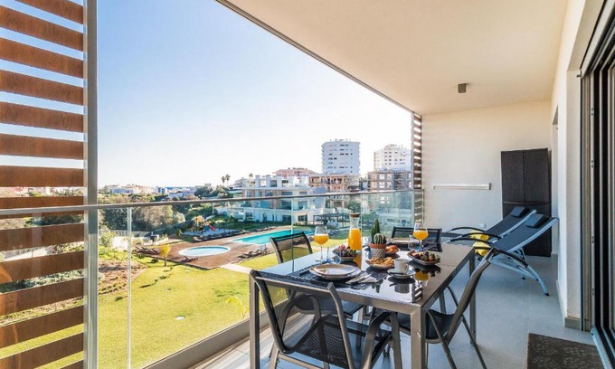 Correeira Apartamento | Delnatte Green By ALzira
