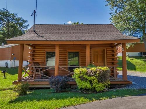 Gatlinburg - Pigeon Forge Chalet De Esquí | Deluxe 1 BR Cabin with Parking