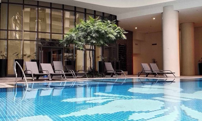 Pinagsama Condominio | Deluxe 1BR 27th floor in Taguig/BGC w/balcony, amazing view of bay, wi-fi+55" TV