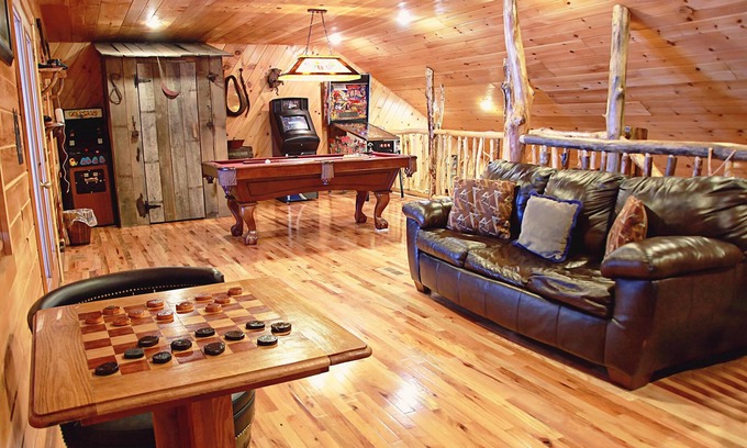 Henlawson Cabina | Deluxe 2 Bedroom Log Cabin