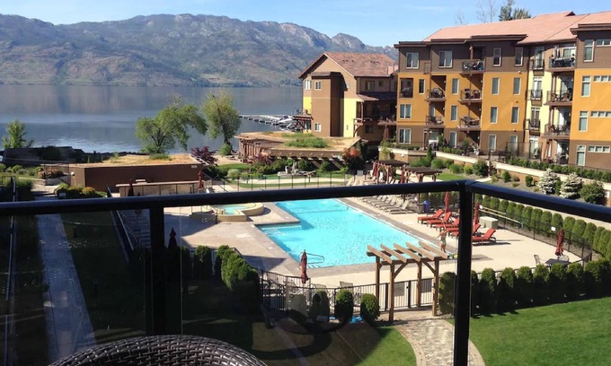 Westbank Condominio | Deluxe 2 floor Lakefront Condo with Pool