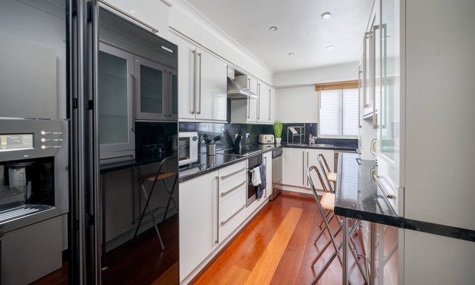 Isle of Dogs Apartamento | Deluxe 2Bed Duplex Apartment & parking