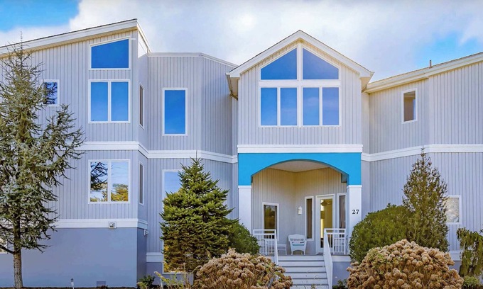 Loveladies Casa | ¡Casa de lujo de 6 habitaciones en Holly Drive en Loveladies con piscina!