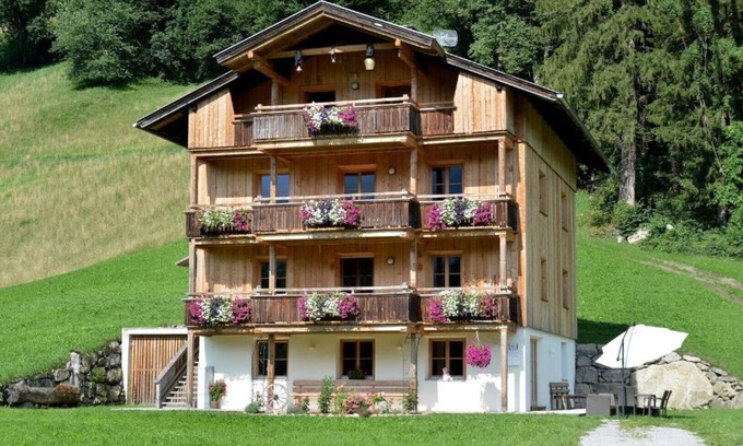 Hart im Zillertal Apartamento | Deluxe Apartment DG Ferienhaus Bockstecken
