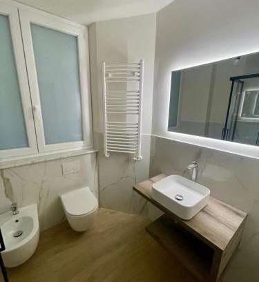 Foce Cama Y Desayuno | Deluxe Apartment a 2 passi dal mare - FIERA GENOVA