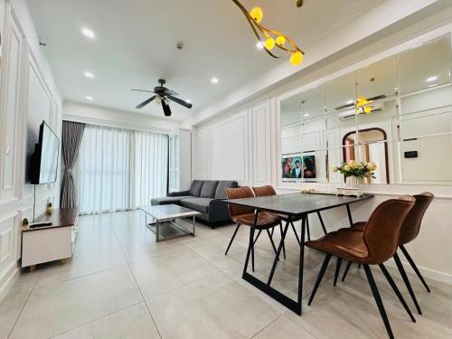 Phu My Hung Apartamento | Deluxe Apartment - The Antonia Phu My Hung