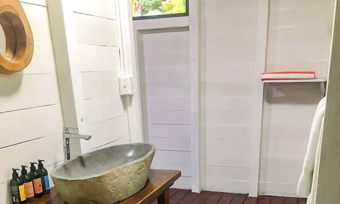 Isla Saboga Cabina | Deluxe cabin with garden view
