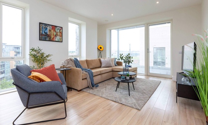 Inchicore Apartamento | Deluxe Central Two Bedroom Apartment by Blu Atlantic
