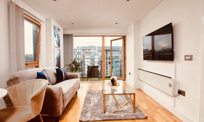Leeds Apartamento | Deluxe City Centre Apt Balcony View Free Parking