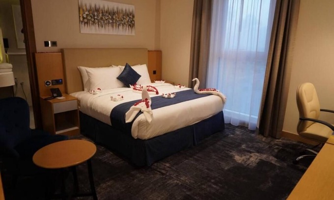 Al Qasimia Apartamento | Deluxe Double Room Near Universal Sports Club