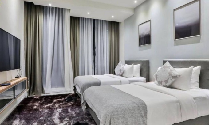 Titiwangsa Apartamento | Suite Deluxe King con vistas a la torre gemela 2