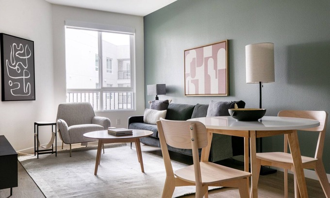 Mission Valley West Apartamento | Deluxe Mission Valley 1BR w/ Gym, W/D & Pool, nr freeways, by Blueground