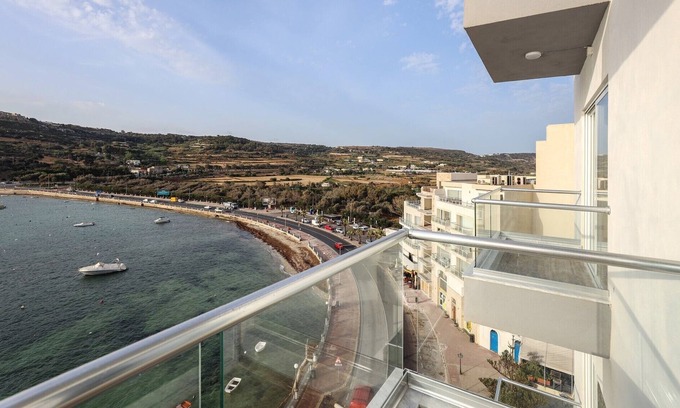 St. Paul's Bay Casa | Deluxe Seaview Studio