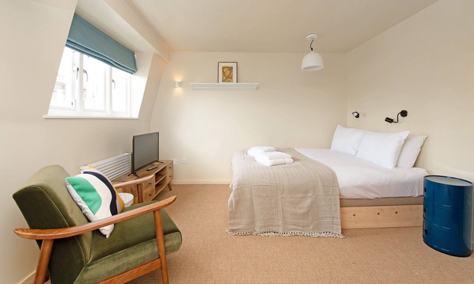 Camden Town with Primrose Hill Apartamento | Deluxe Studio in Historic Primrose Hill Terrace
