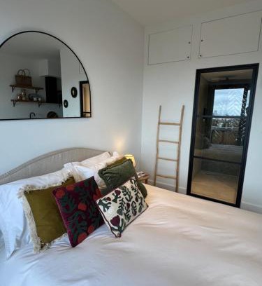 Ixelles Apartamento | Deluxe Studio La Cambre - with view