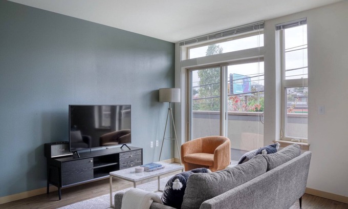 Wallingford Apartamento | Deluxe Wallingford Jr 1BR w/ BBQ, nr Dining & Shopping, by Blueground