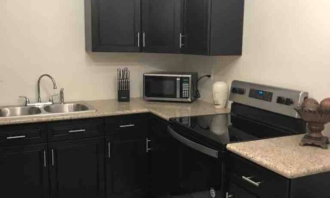 Bahama Reef Casa | Delva’s Place- Gated 2 Bedroom Pet Friendly