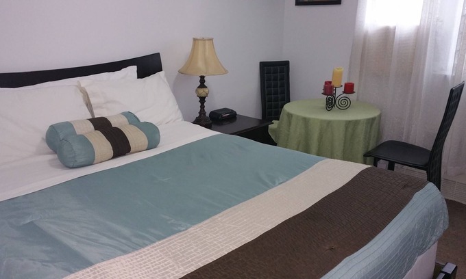 Canarsie Casa | Delz Bed & Breakfast