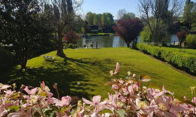 Mezy-sur-Seine Casa | Demeure de Caractère, La Seine au Bout du Jardin, 40 km Paris