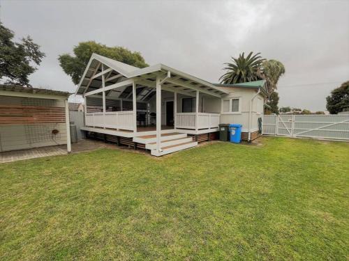 Esperance Casa | Dempster House
