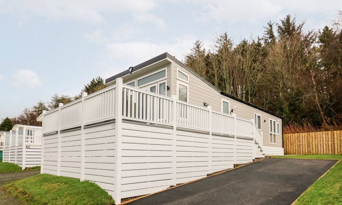 Borth Cabaña | DENBIGH 8, family friendly, character holiday cottage in Borth