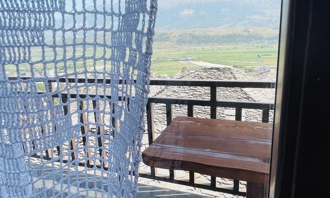 Gjirokaster Casa | Denis Guest House