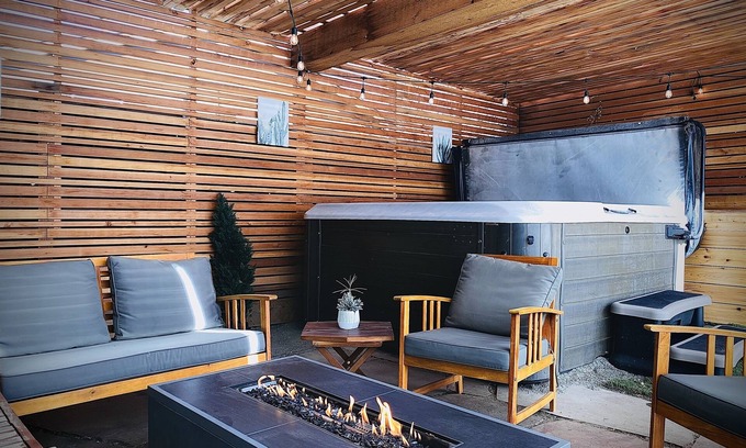 Berkley Casa | Denver Escape-10: Patio, Hot Tub, JamRoom, FirePit
