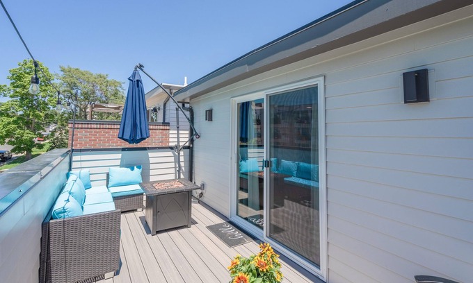 West Colfax Casa | VIDEO TOUR! Spacious & Luxurious 3BD 10 Min to Downtown! Deck+Garage+EV Charger!