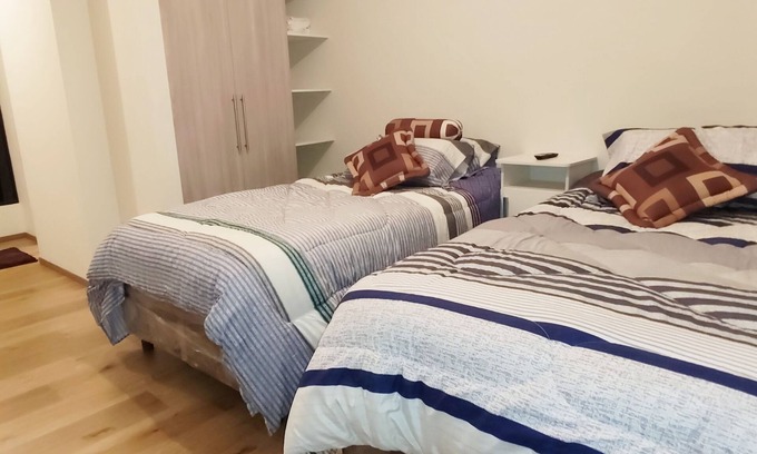 Cochabamba Apartamento | Departamento único, Prado, Ave Paraíso.