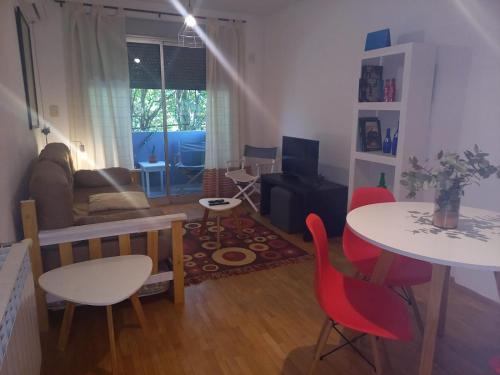 La Plata Apartamento | DEPARTAMENTO a PASOS del CENTRO, BARRIO NORTE, 4 PERSONAS