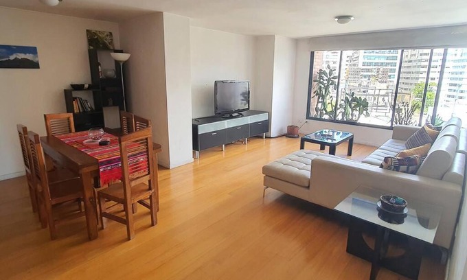 Distrito Financiero Apartamento | Departamento amplio 80 mts . Seguridad 24 hrs.A 5 minutos del Megamaxi, Supercines, CCI
