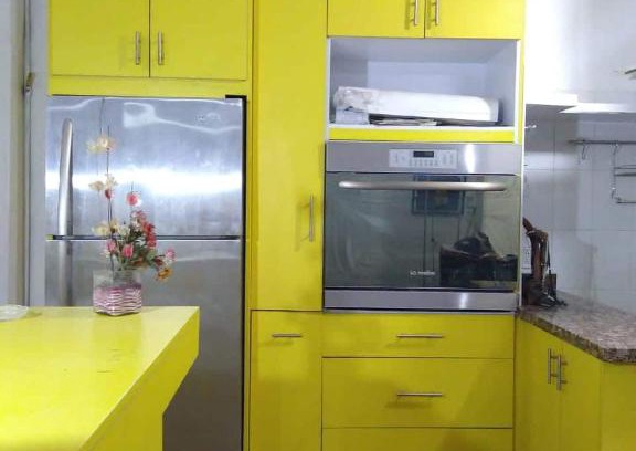 Jiutepec Apartamento | Departamento cerca de CIVAC con cocina amarilla