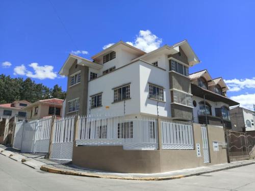 Cuenca Apartamento | Departamento El Rosal 2