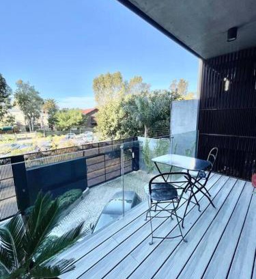 Vicente López Apartamento | Departamento en excelente zona, con parrilla y cochera.