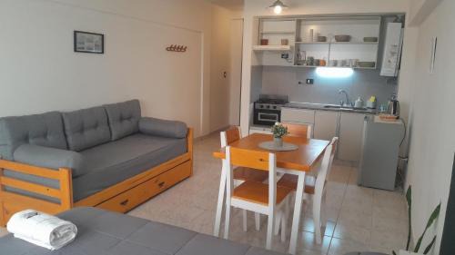 Puerto Madryn Apartamento | Departamento en pleno centro con cochera