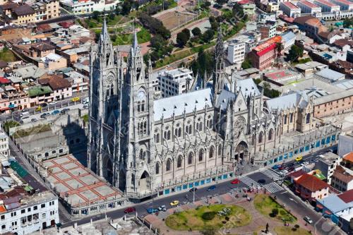 Centro histórico de Quito Apartamento | Departamento junto a la Basílica Voto Nacional - Quito