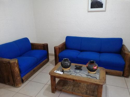 Crucecita Apartamento | Departamento la crucecita, con aire acondicionado, excelente ubicación, en segunda planta