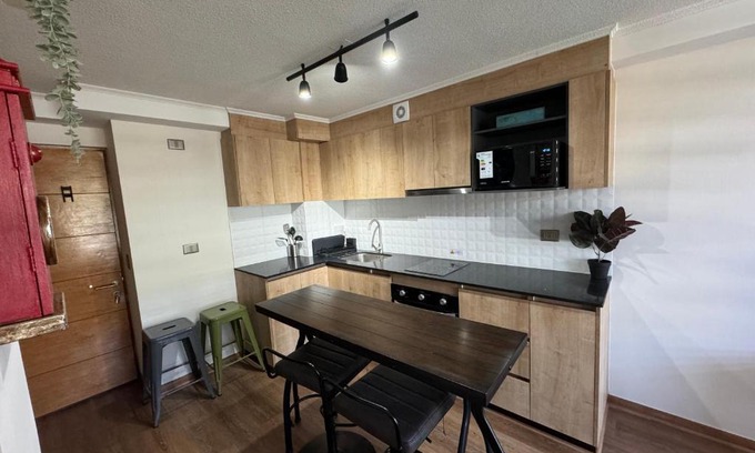 Chillan Apartamento | Departamento Royal Suite 2 Chillan - Centro - Factura - Empresa - Parking - wifi