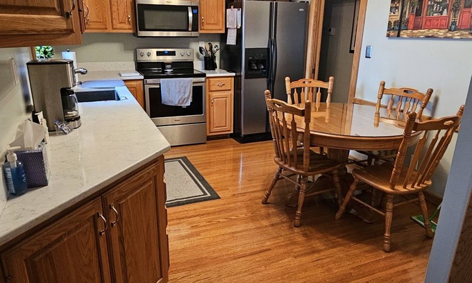 St. Matthews Casa | DERBY 151 Run for the Roses 1 Month House Rental: 11 miles from Churchill Downs