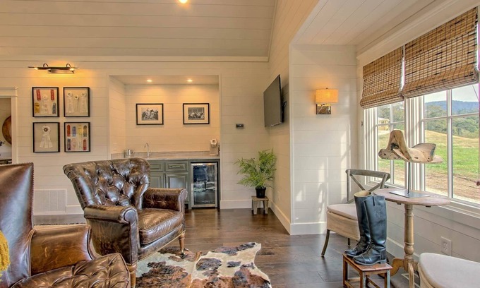 Dillard Cabaña | Derby Cottage @ Julep Farms cerca de Highlands